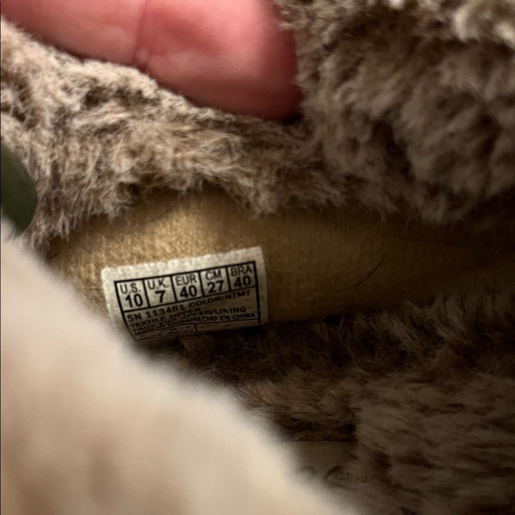 Gently Used Bobs Slippers - Picture 3 of 7